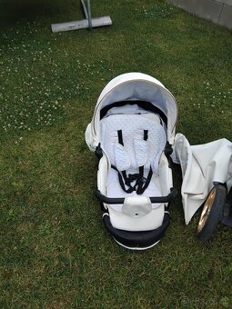 Kočiar značky Adbor OXV3D trojkombinácia. - 3