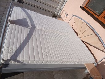 Msnželska postel - 3