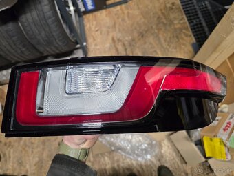 Zadné svetlo na LAND ROVER RANGE ROVER EVOQUE - 3