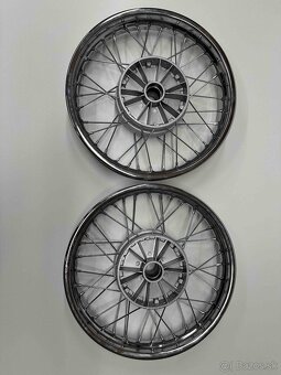 Predám nové koleso 16" komplet ráfik výplet stred JAWA - 3