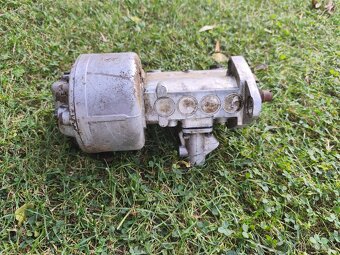 Palivové čerpadlo zetor - 3