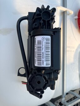 Mercedes vzduchovy kompresor WABCO - 3
