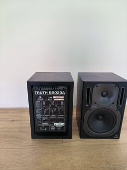 BEHRINGER TRUTH2030A - 3