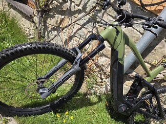Elektro bicykel Cube Stereo Hybrid 160 HPC SL 625 olive - 3