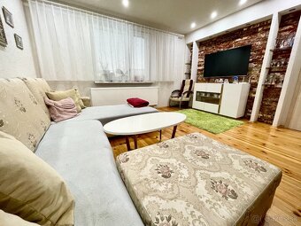 Na predaj 4izbový RD s podkrovím Partizánske, pozemok 1009m² - 3
