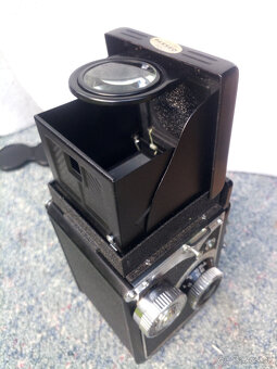 Yashica D - 3