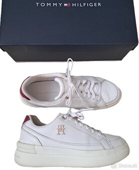 Dámske tenisky zn. Tommy Hilfiger, veľ. 38/39 - 3