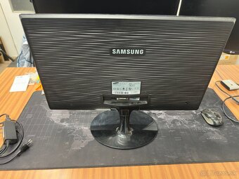 Monitor Samsung 23” - 3