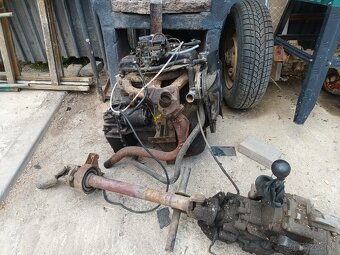 Malotraktor ARO 10 - 3