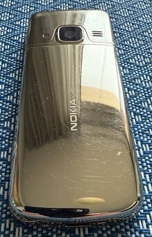 Exkluzívny kúsok NOKIA Gold 6700 - 3