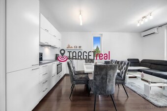TARGETreal | Priestranný byt so záhradou a dvomi parkovacími - 3