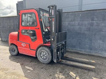 Vysokozdvižný vozík EP EFL352 - 3