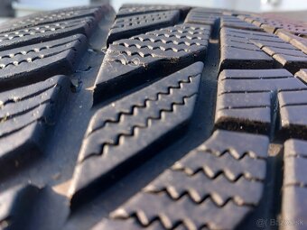 235/45 r18 zimne pneumatiky 2kusy - 3