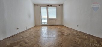 Na predaj 2-izbový byt v Topoľčanoch – výborná poloha, zatep - 3