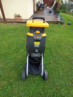 Štiepkovač na konare - 3