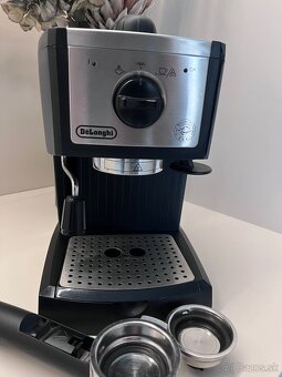 Predam pákový Kavovar DeLonghi EC 156 B + káva Jacobs - 3
