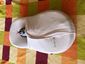 hniezdo na spanie Cocoonababy® Red Castle - 3