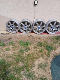 Predám alu hliníkové disky 4x108 Ford Fiesta R15 - 3