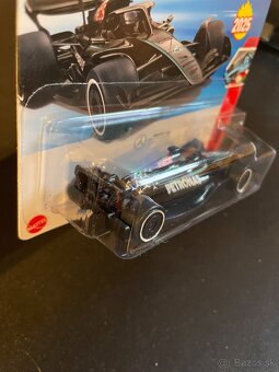 HotWheels Mercedes F1 - 3
