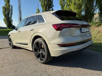 Audi E-Tron 50 - 3