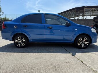 Chevrolet aveo 2010 - 3