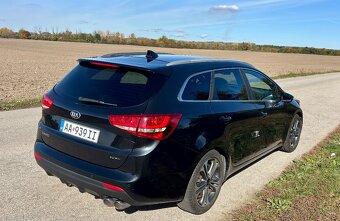 Kia ceed sw gt line - 3