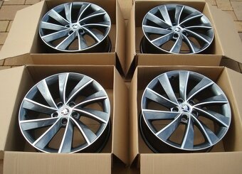 18" alu ŠKODA PEGASUS originál 100 % stav. - 3