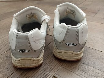 Halovky veľ. 36 - 3