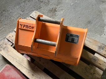 Lopaty Takeuchi TB216 - 3