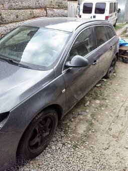 predám opel insignia 2010 - 3