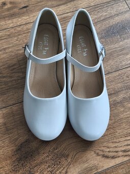 Spoločenské topánky pre dievčatko veľ 33 - 3