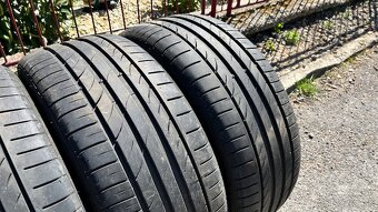 🟢Letné pneu 235/40 r19 - 3