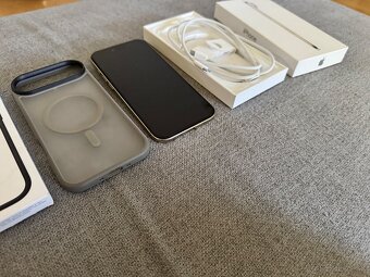 Apple iPhone Air Gold 256GB - 3