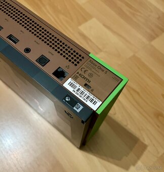 Xbox One Minecraft Limited Edition - 3