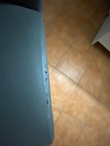 Predám stôl a štyri stoličky - 3