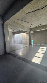 Moderný obchodný priestor, 350 m2, polyfunkčný dom Leo - 3