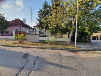 Predam RD na Tatranskej ulici v Novych Zamkoch - 3