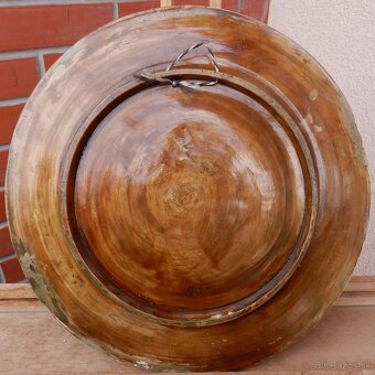 Starožitné plasticke taniere párové Cechy pálena hlína - 3