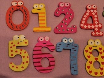 Drevene CISLA na magnet 10 ks - 3