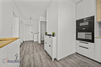 PLUS REALITY | Slnečný 3-izbový byt v BA-Ružinov na predaj - 3