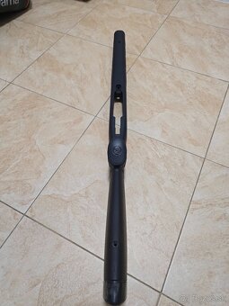 Predám pažbu cz 557 - 3