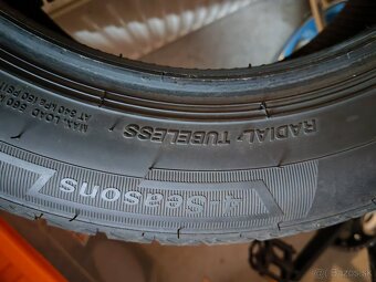 Predám 2 ks pneumatík 185/60 R15 88H na zimu/celoročné - 3