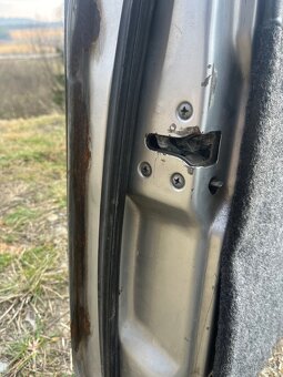 Dvere Nissan Patrol y61 - 3