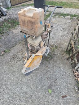 Cestná rezačka na betón - 3