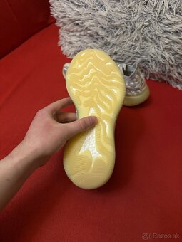 Adidas YEEZY Boost 380 'Alien' [size 39] - 3