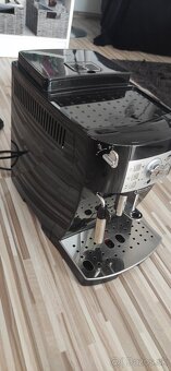 DeLonghi Magnifica S - 3