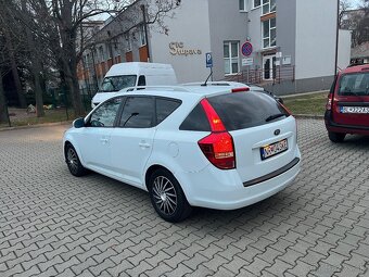 Kia ceed 2010 1.6 crdi - 3