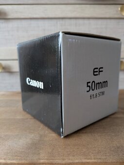 Canon EF 50mm f/1,8 - 3