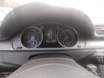 Volkswagen Passat b7 2.0tdi 103kw - 3