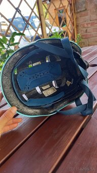 Predám detskú prilbu Btwin, veľkosť S (52-55cm) - 3